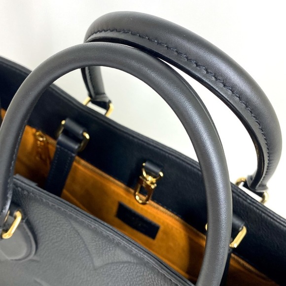 Louis Vuitton Empreinte Leather Onthego MM Tote Bag - Picture 6 of 9